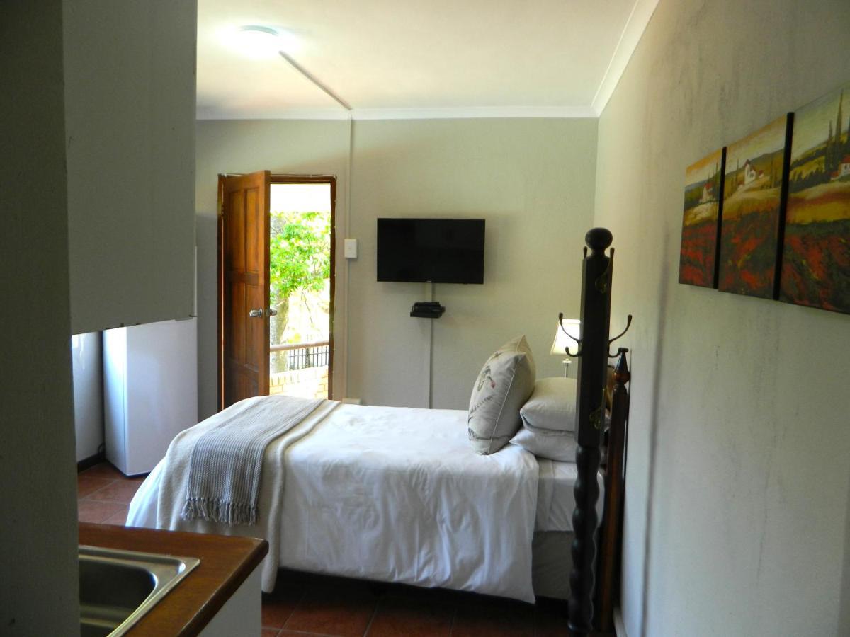 Aloe Cottage Mbombela ภายนอก รูปภาพ